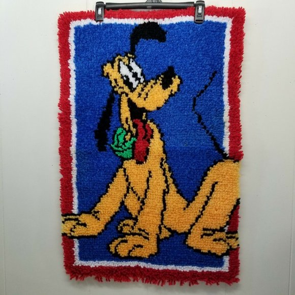 Donald Duck Pluto Latch Hook Complete Wall Hanging - Picture 4 of 5